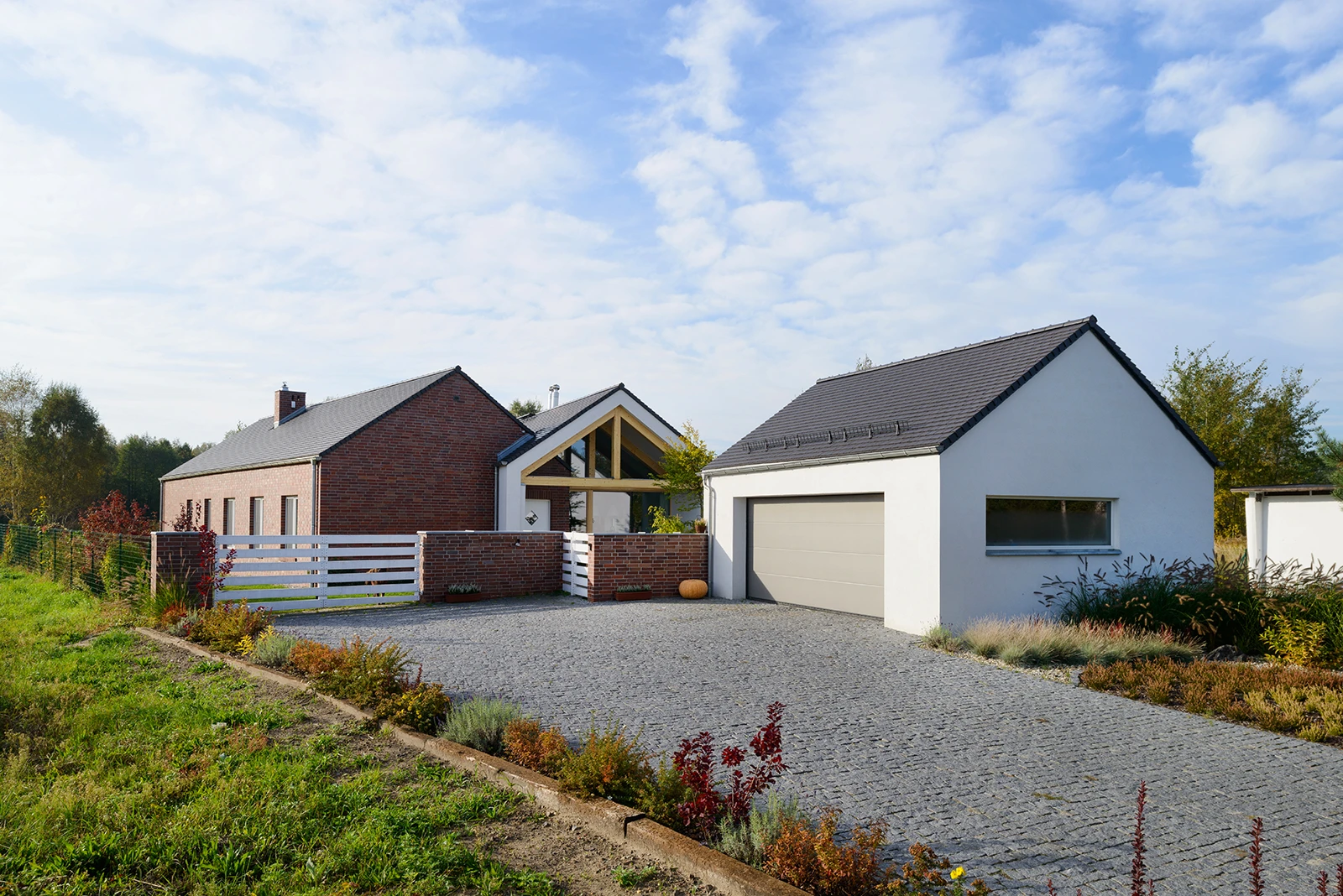 dzc-0006-domek-otwarty-na-las-08