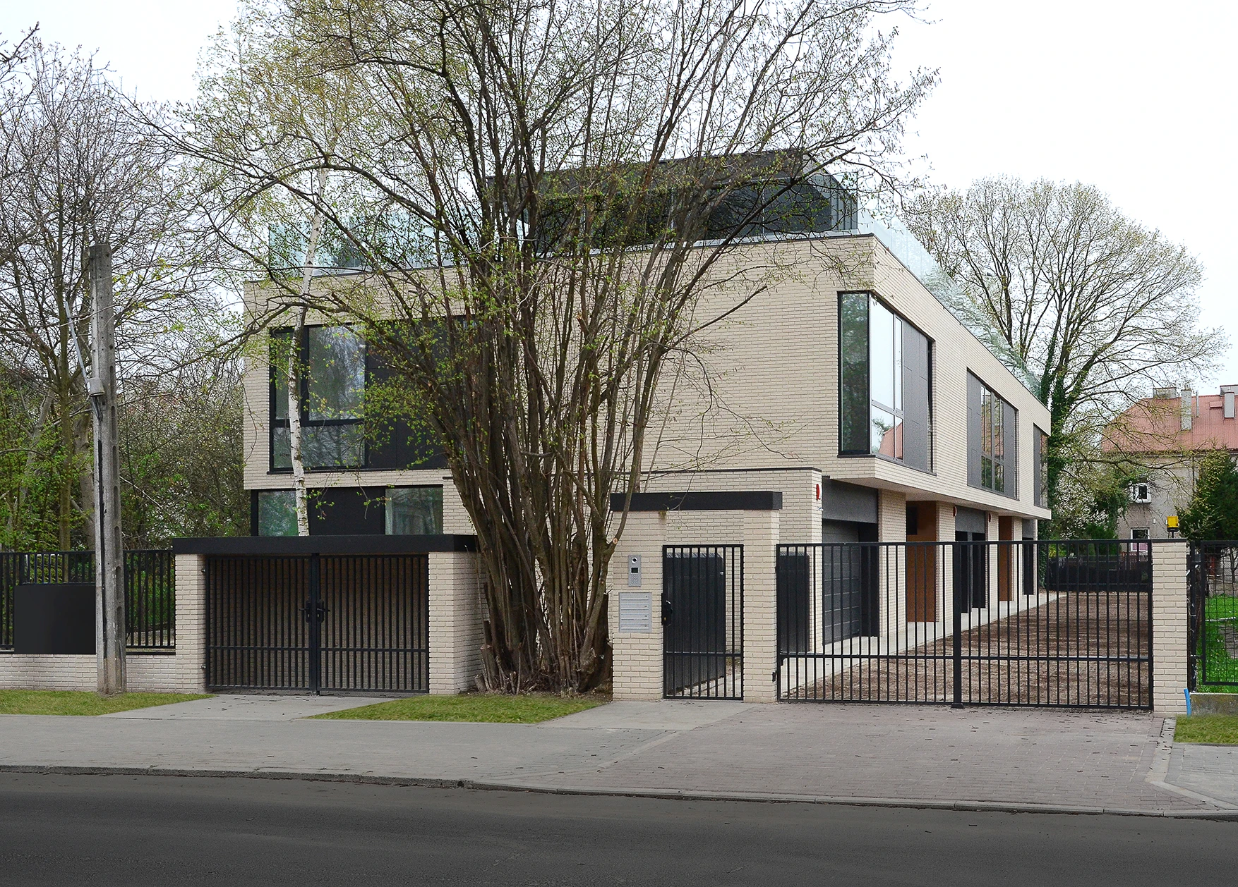 dzc-0126-dom-na-czeresniowej-10