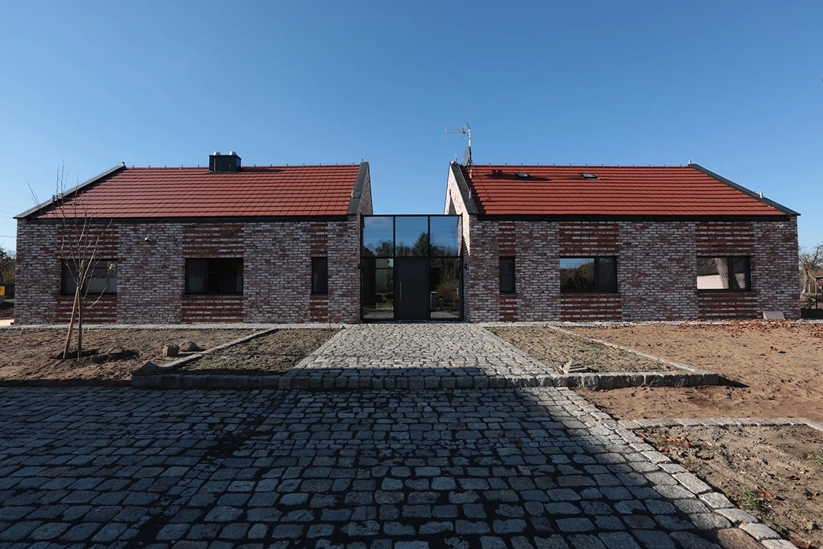 DzC0073-Dom-stodoła-1