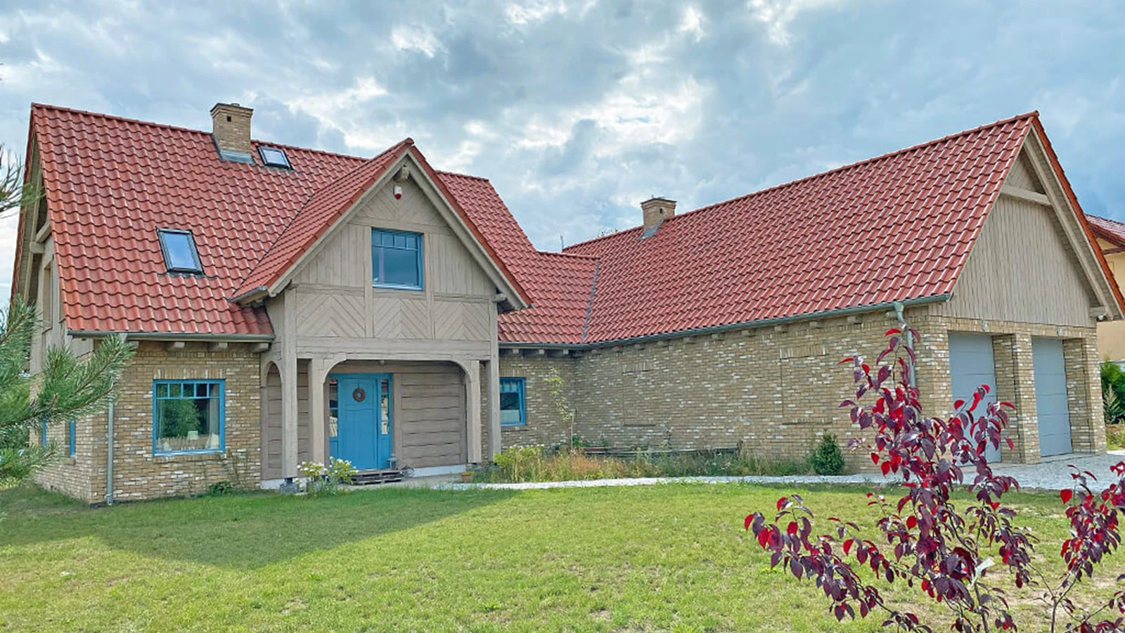 dzc-0536-dom-jednorodzinny-z-poddaszem-uzytkowym-