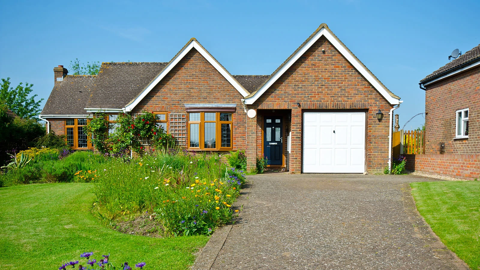 teoria-i-praktyka-pokryc-elewacyjnych