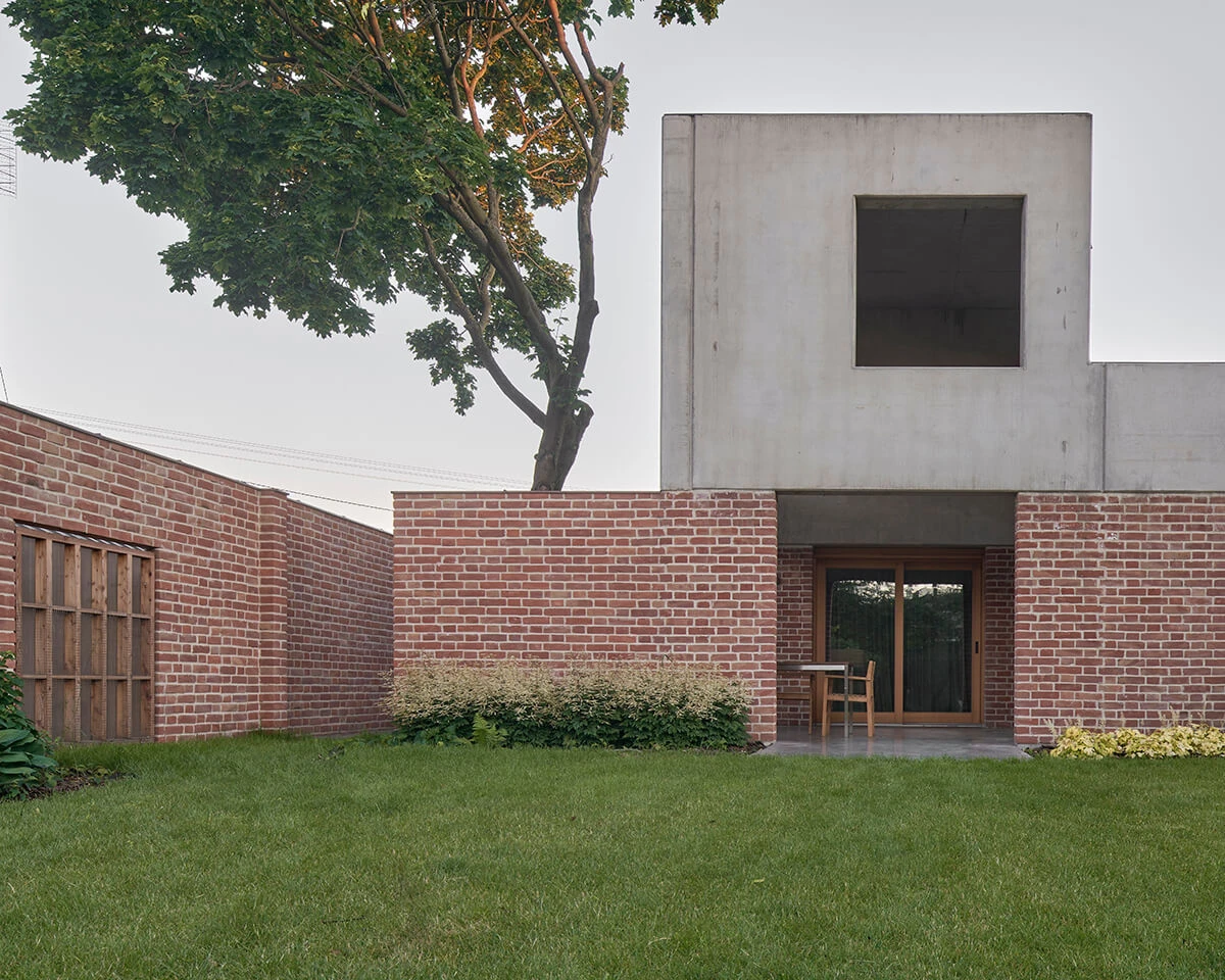 dzc-0566-dom-w-mlawie-28