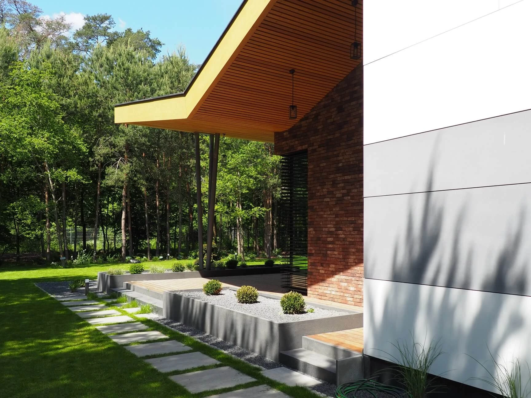 dzc-0384-dom-na-skraju-puszczy-9