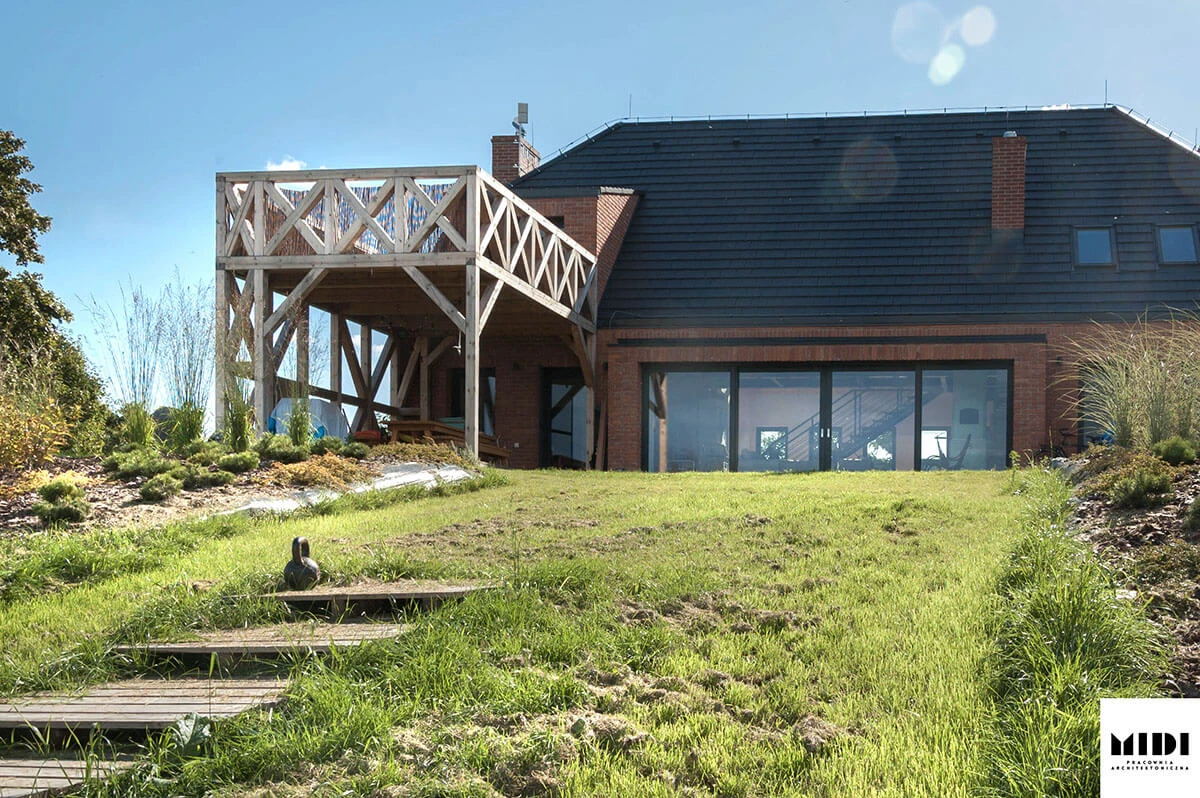 dzc-0177-ceglany-dom-14