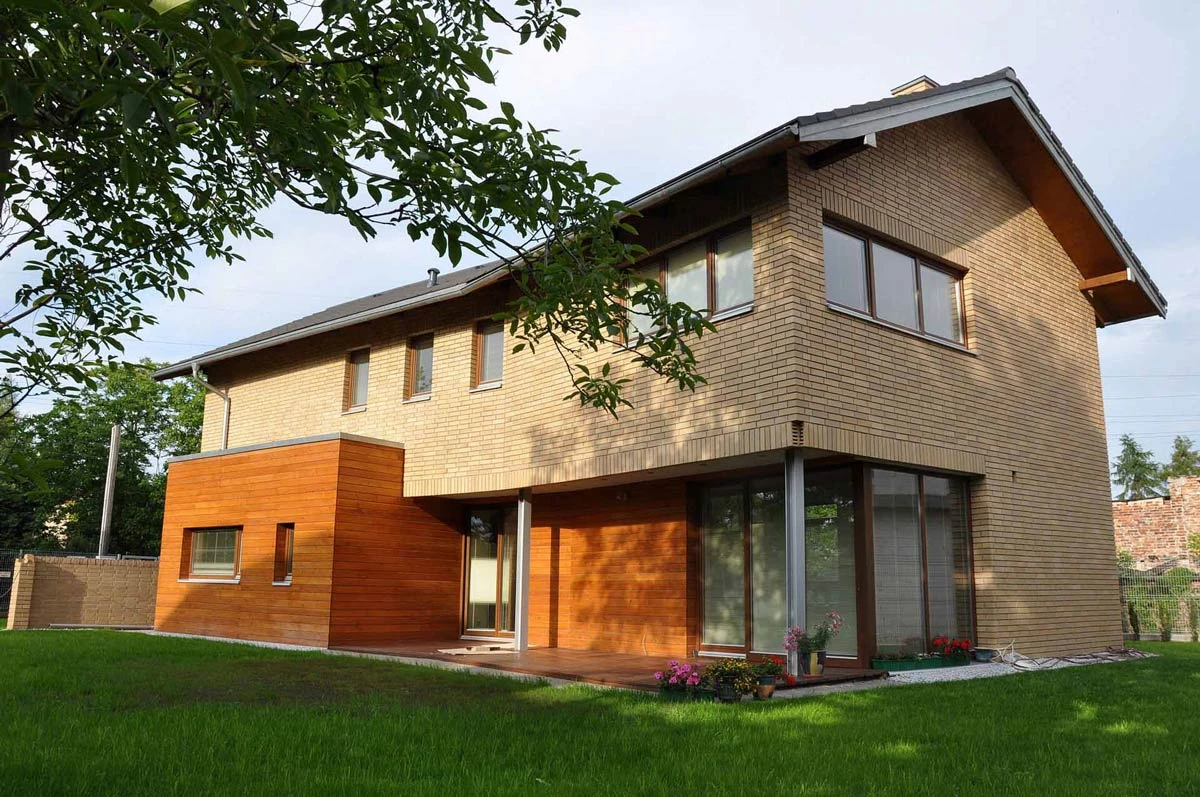 dzc-0133-tre-house-04