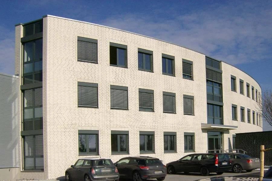 oslo_perlowobiala_gladka_realizacja_01_lg