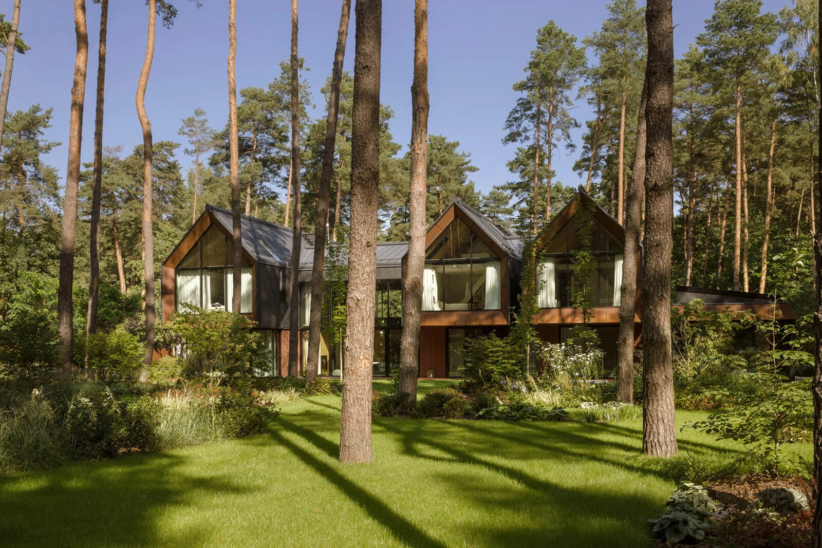 dzc-0785-rezydencja-z-lewitujących-domow-08