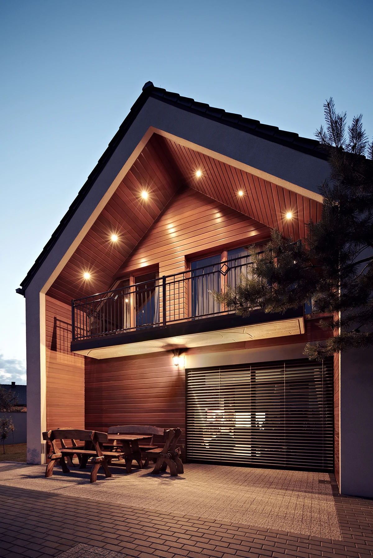 dzc-0004-dom--wokol-akwarium-05