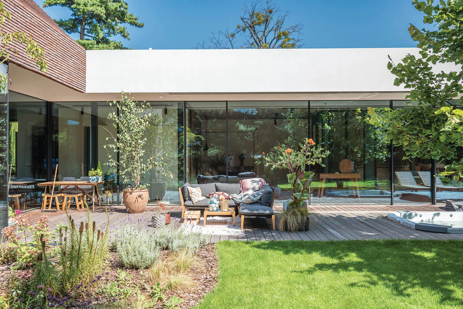 dzc-0359-dom-przelamany-7