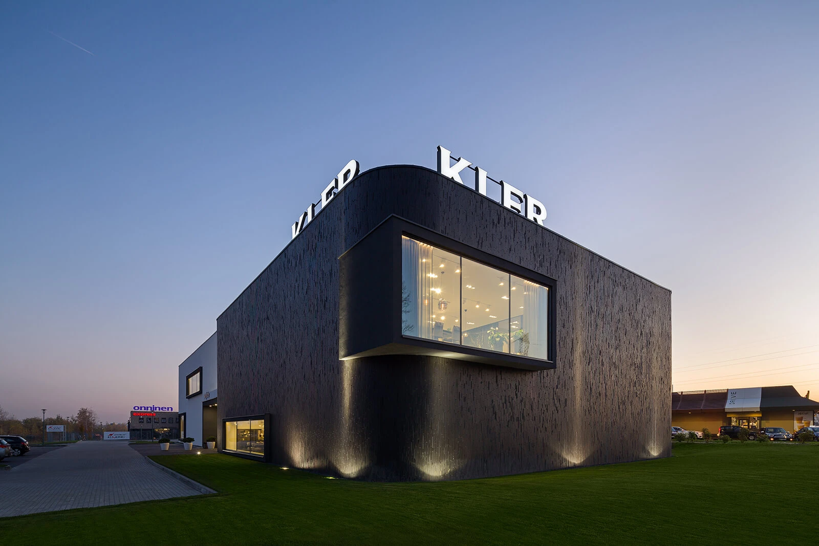 LF05-black-heart-realizacja-01-lg