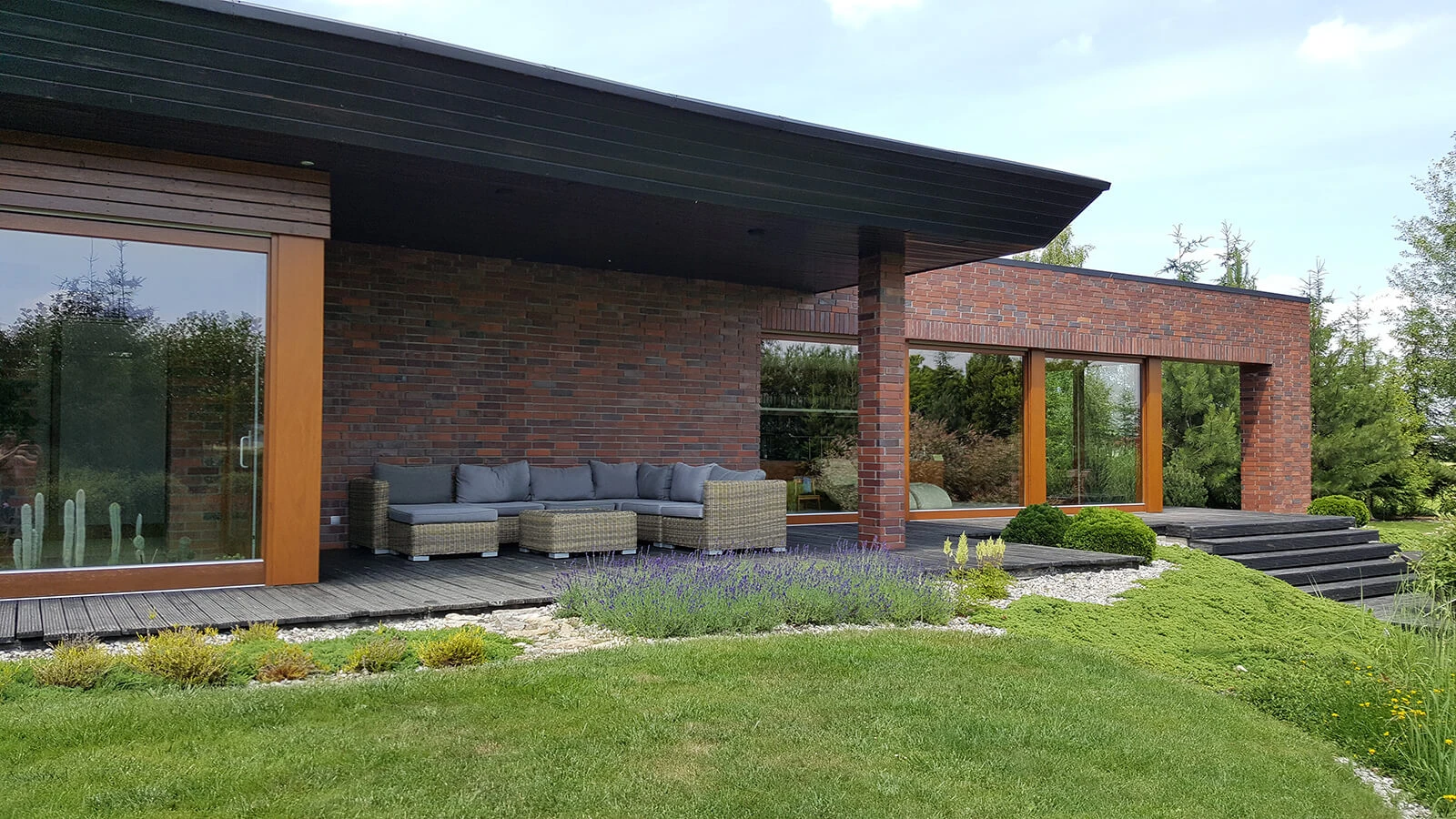 dzc-0300-stary-dom-03