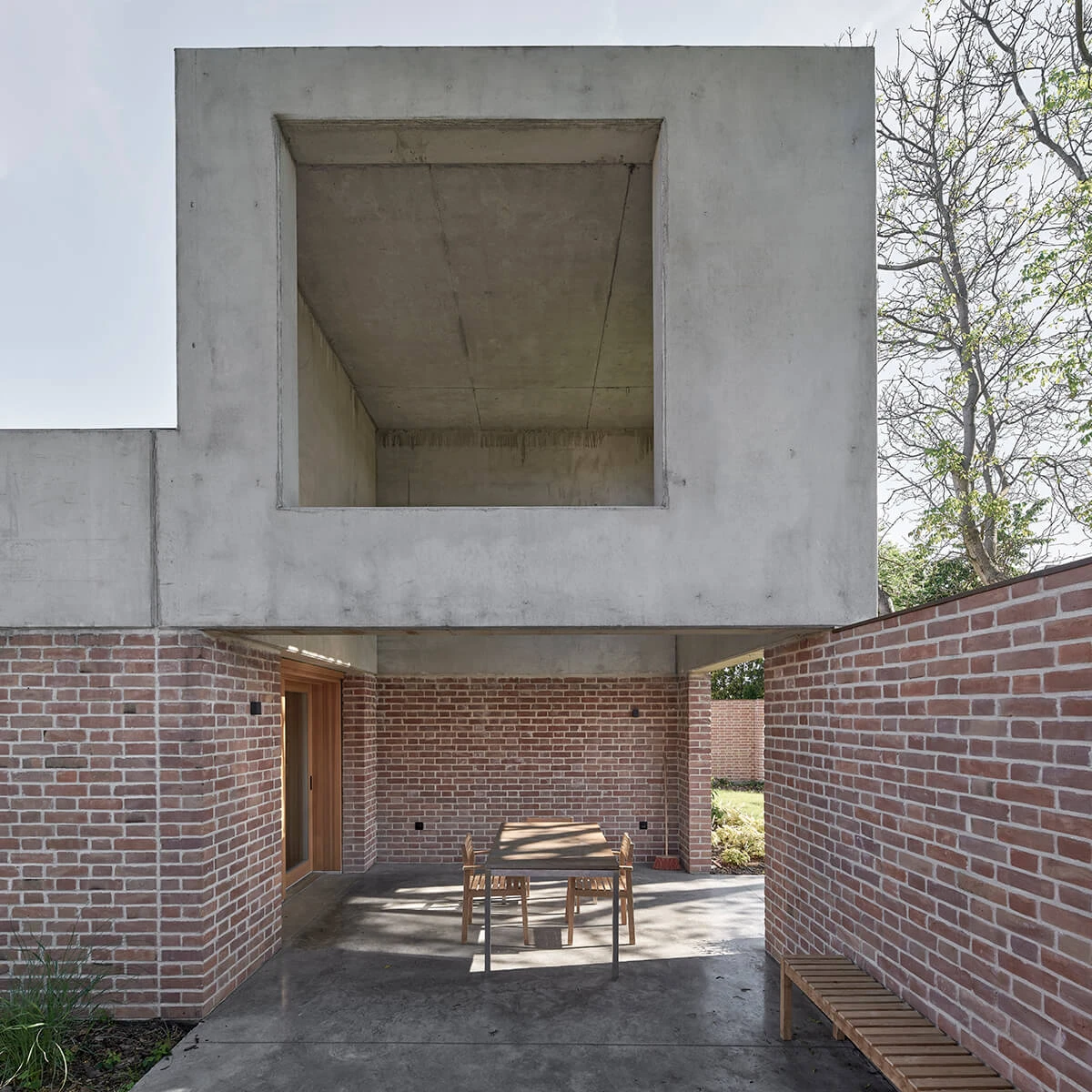 dzc-0566-dom-w-mlawie-14