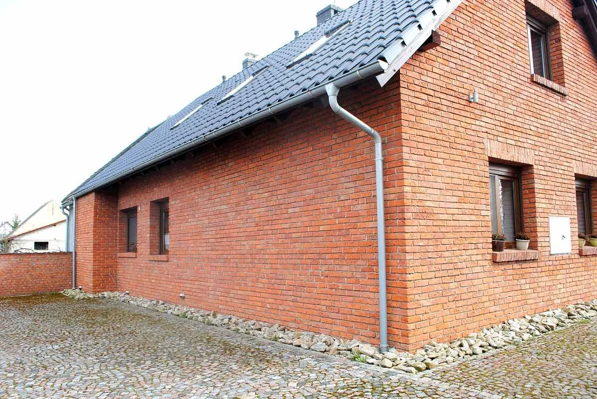 dzc-0077-przebudowa-domu-na-wsi-01