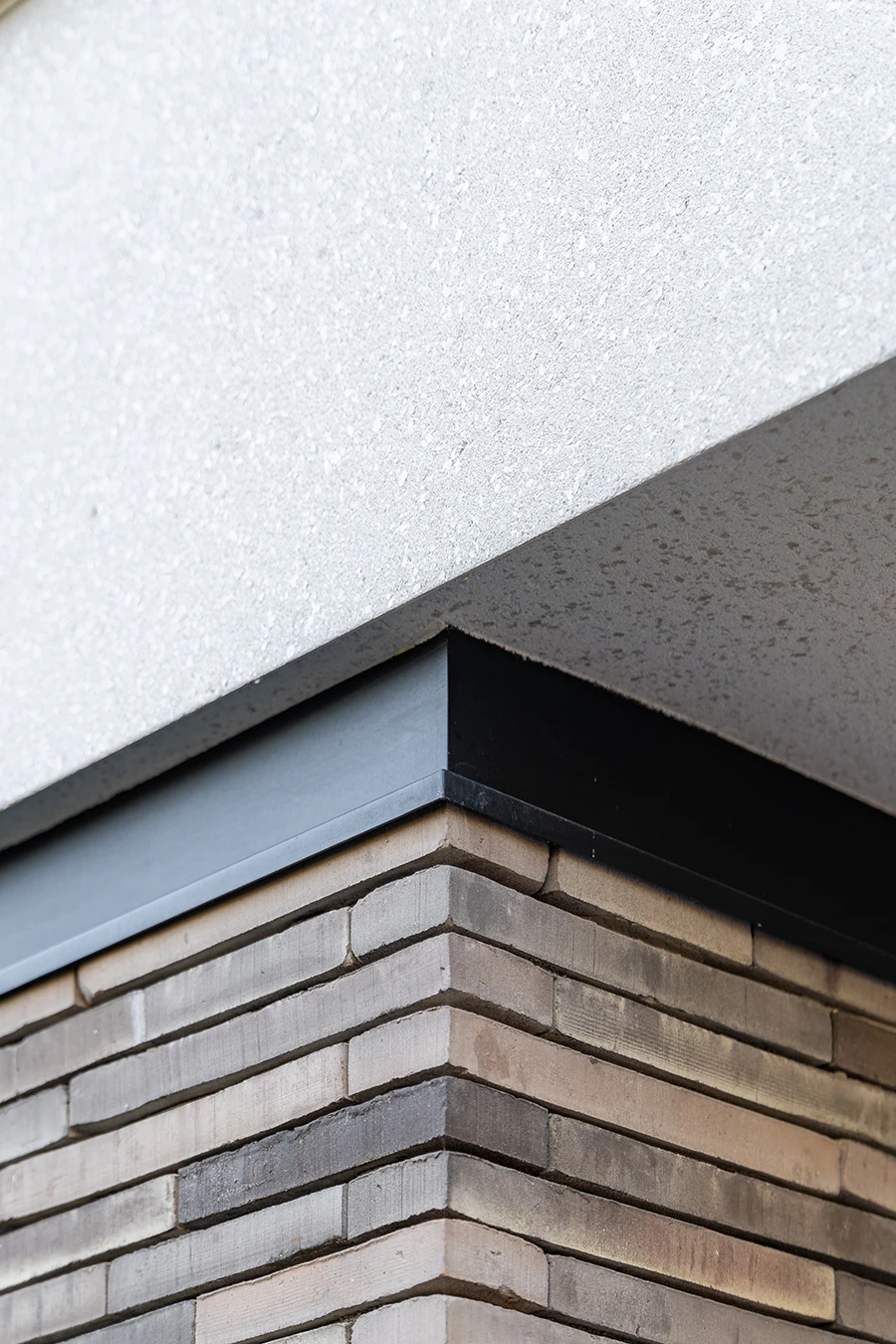 dzc-0892-dom-obramowany-03