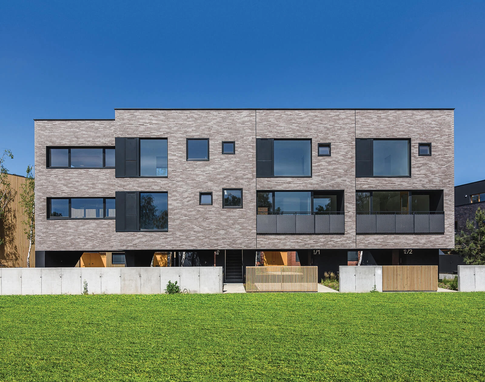 HF54-roman-theatre-realizacja-03-lg