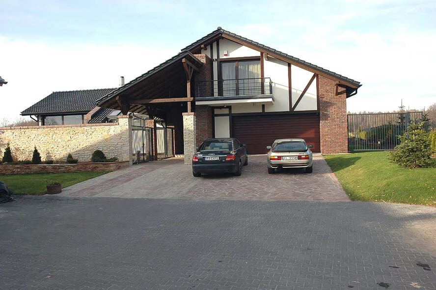 dzc-0487-dom-jednorodzinny-w-lodzi-02