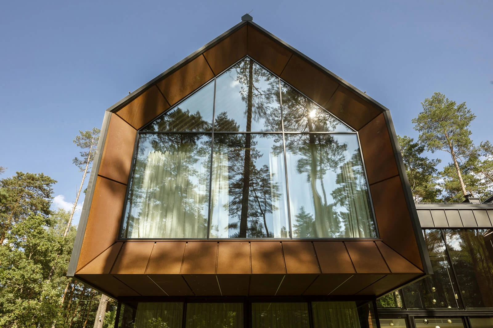 dzc-0785-rezydencja-z-lewitujących-domow-10