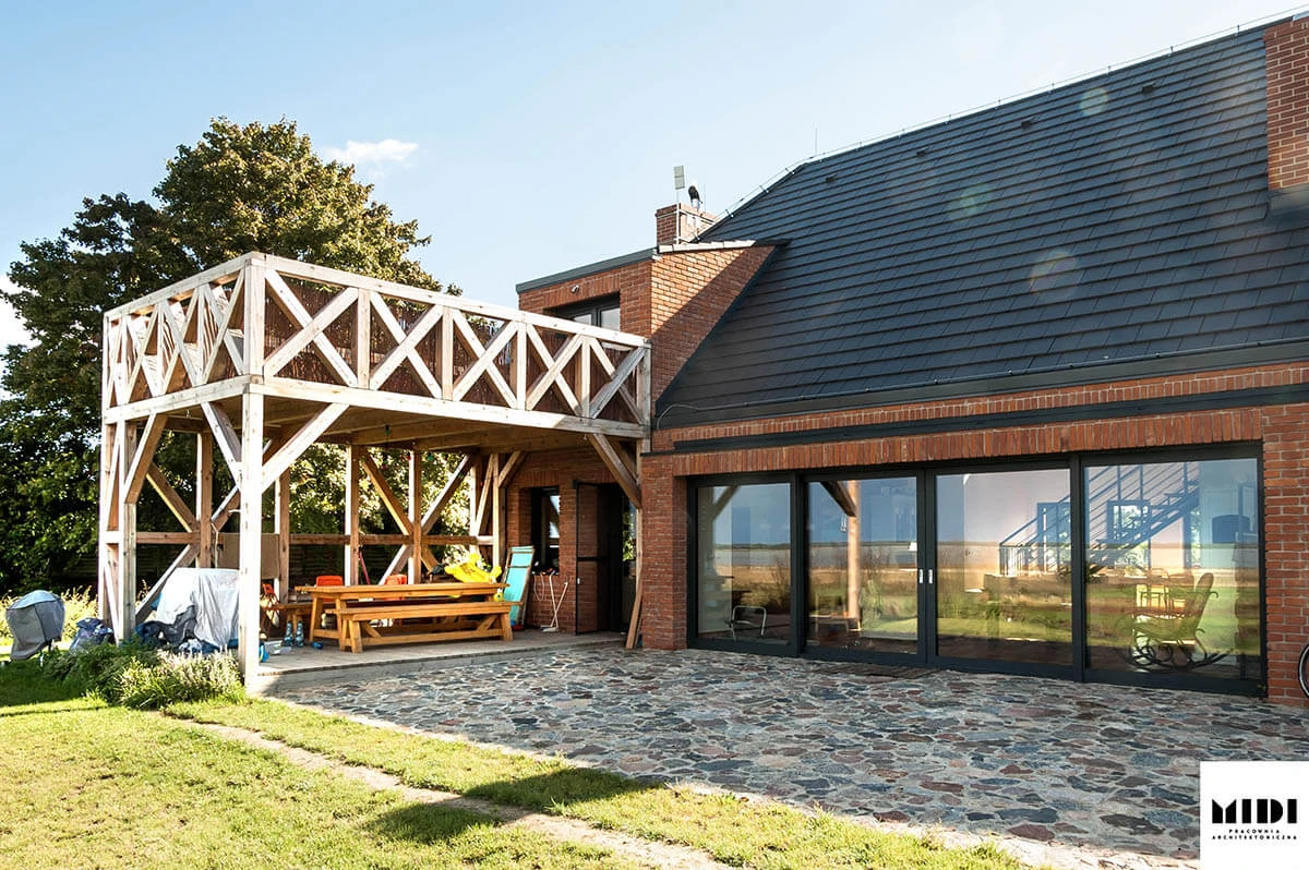 dzc-0177-ceglany-dom-18