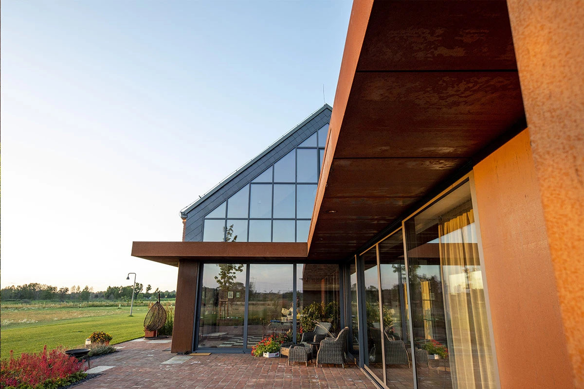 dzc-0139-nowoczesna-rezydencja-adaptowana-stodola-04