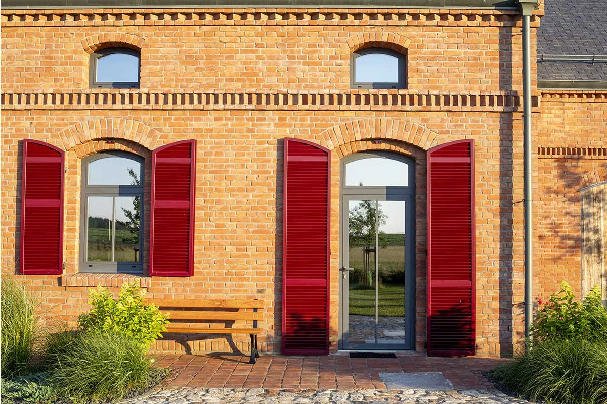 dzc-0139-nowoczesna-rezydencja-adaptowana-stodola-23