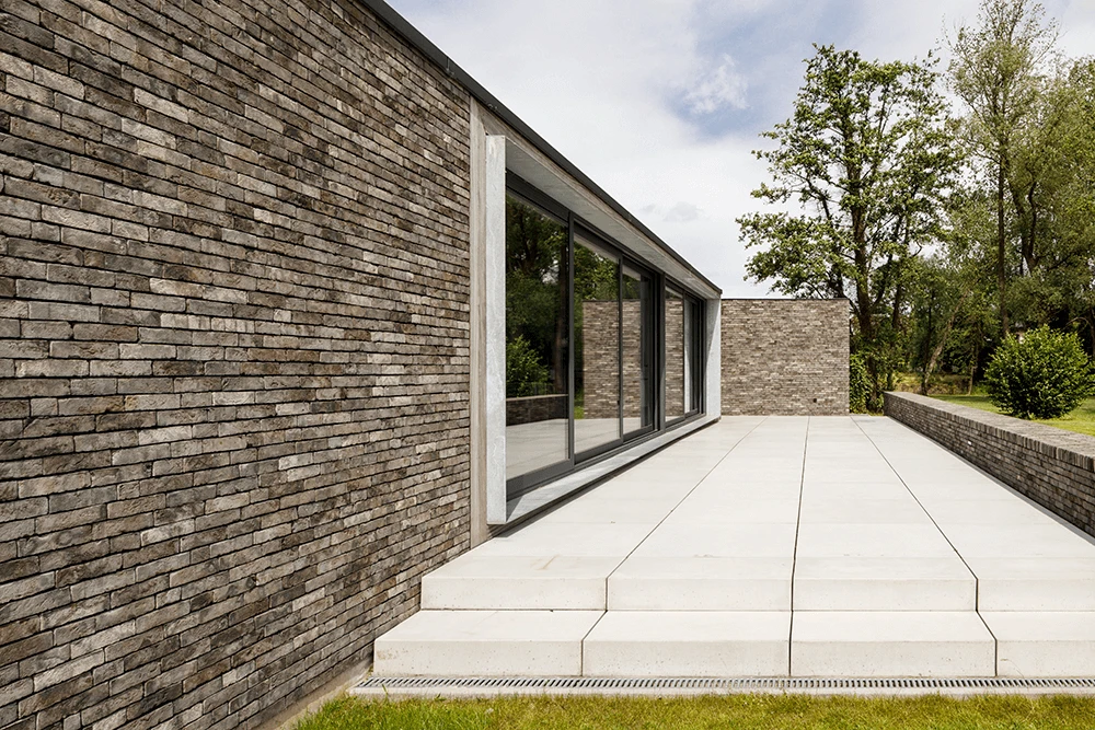 330-a1-nevado-dark-realization-02