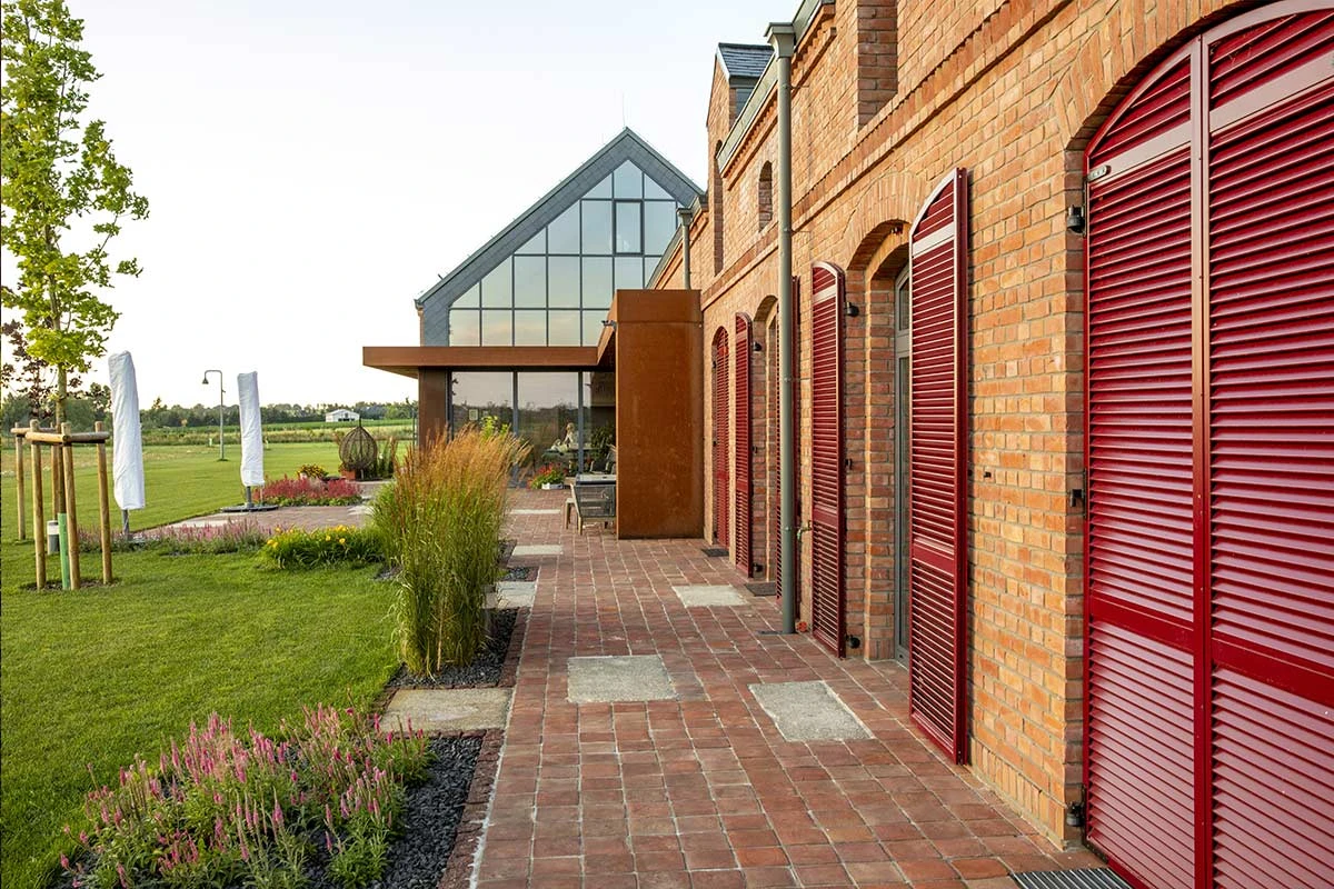 dzc-0139-nowoczesna-rezydencja-adaptowana-stodola-03