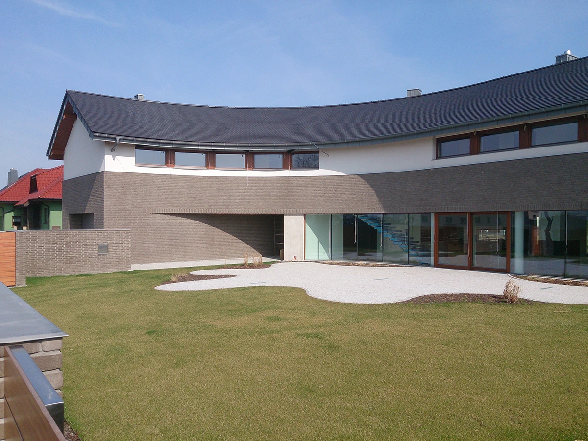 dzc-0003-dom-ogrod-w-domu-02