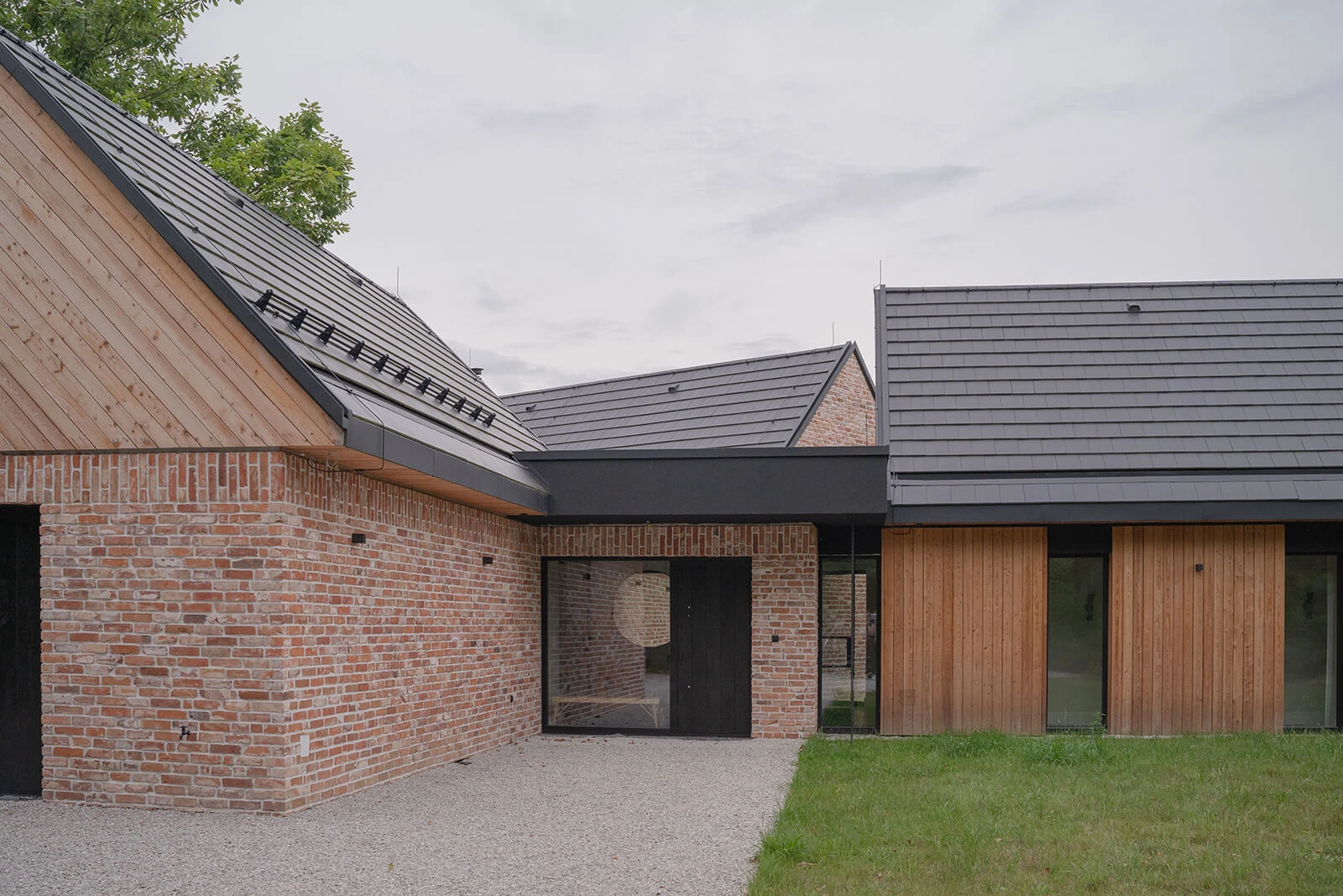 dzc-0706-zagroda-slaska-realizacja-08