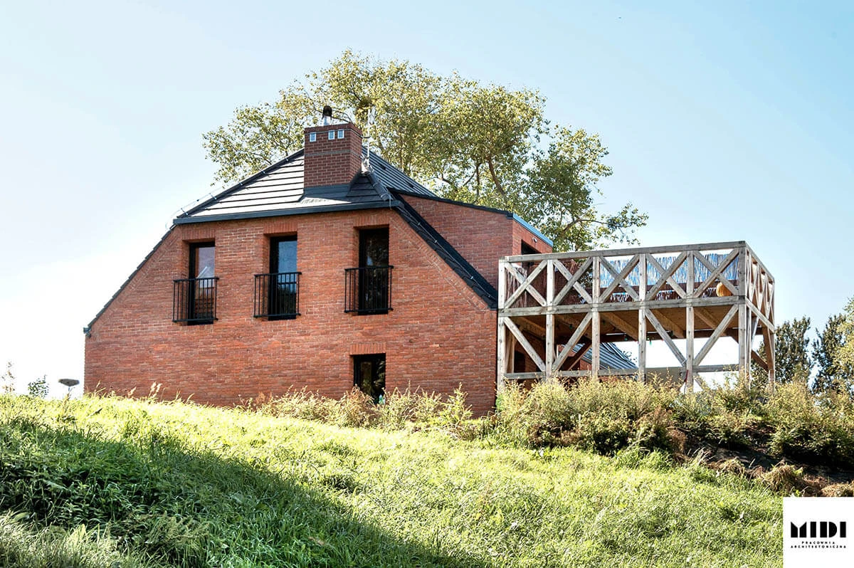 dzc-0177-ceglany-dom-20