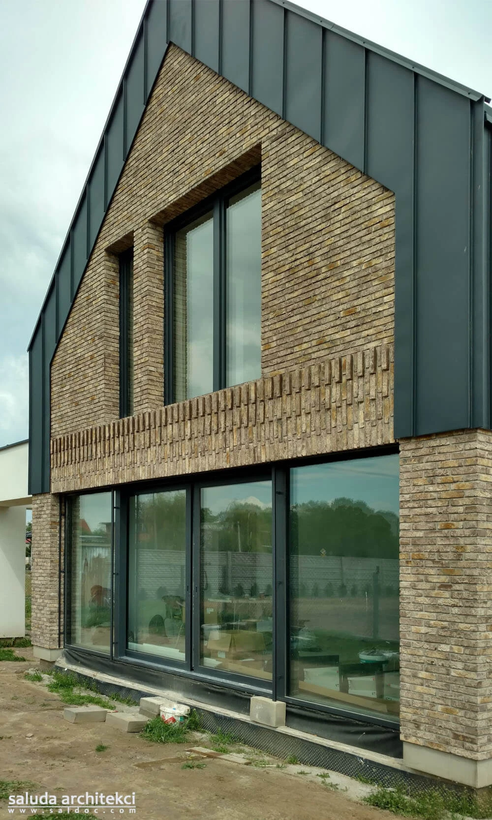 dzc-0163-dom-jednorodzinny-na-mala-dzialke-07