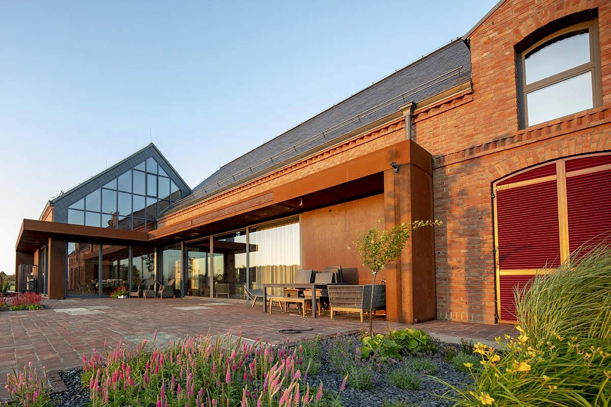 dzc-0139-nowoczesna-rezydencja-adaptowana-stodola-06