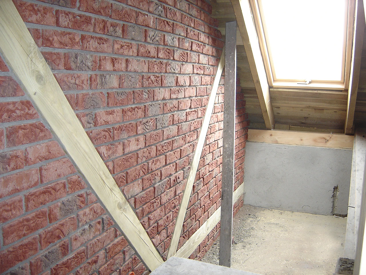 dzc-0078-ponadczasowy-mur-pruski-01