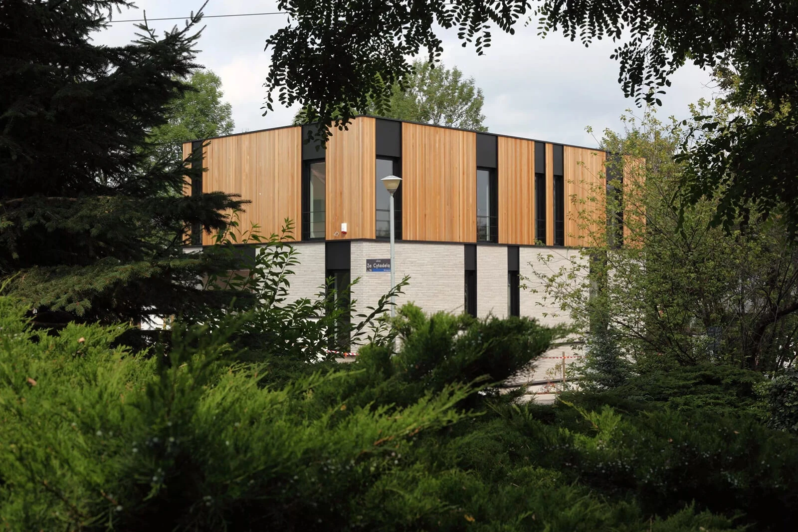 dzc-0629-dom-jednorodzinny-w-poznaniu-04