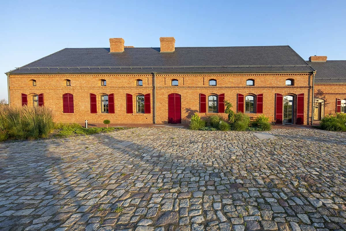 dzc-0139-nowoczesna-rezydencja-adaptowana-stodola-15