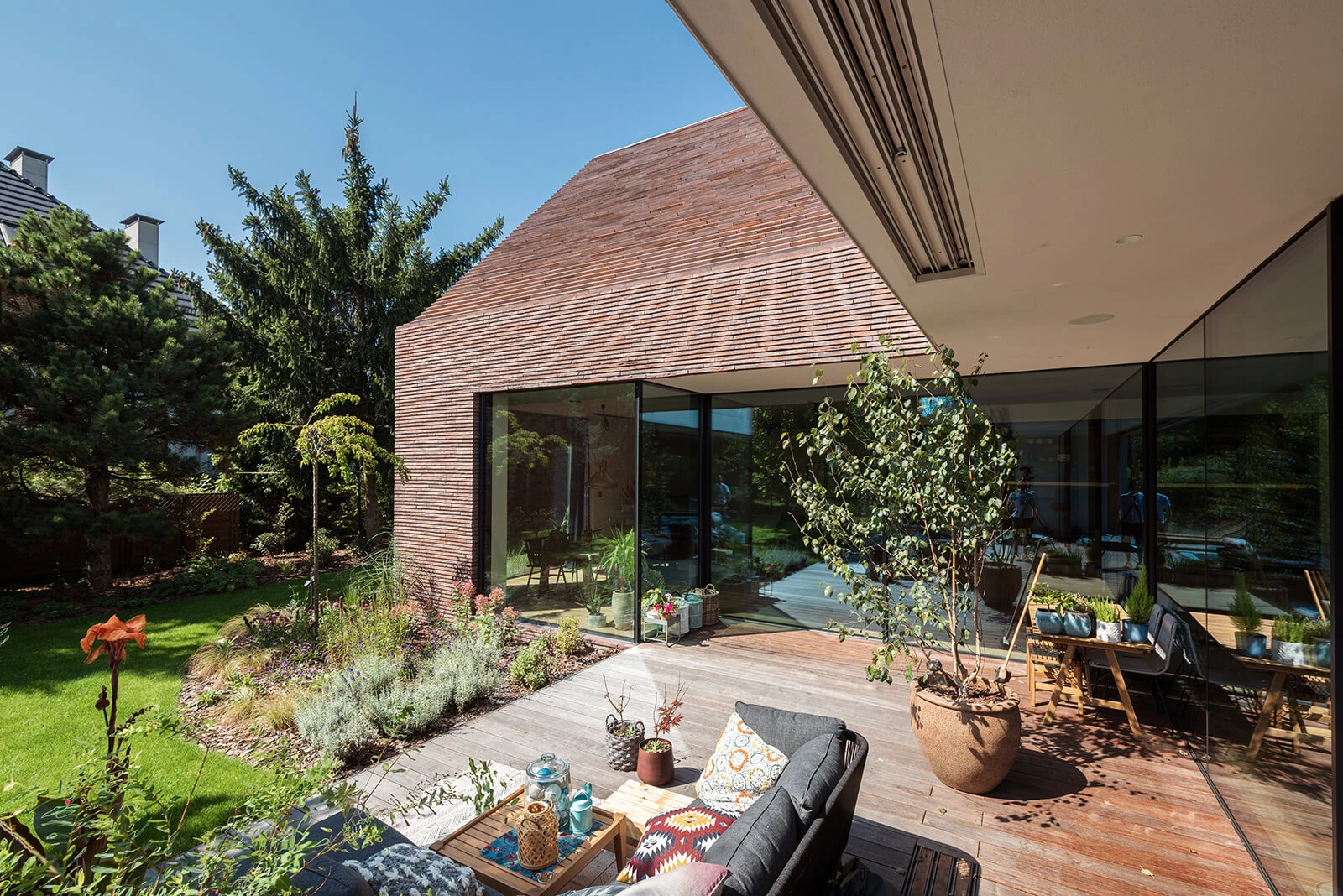 dzc-0359-dom-przelamany-1