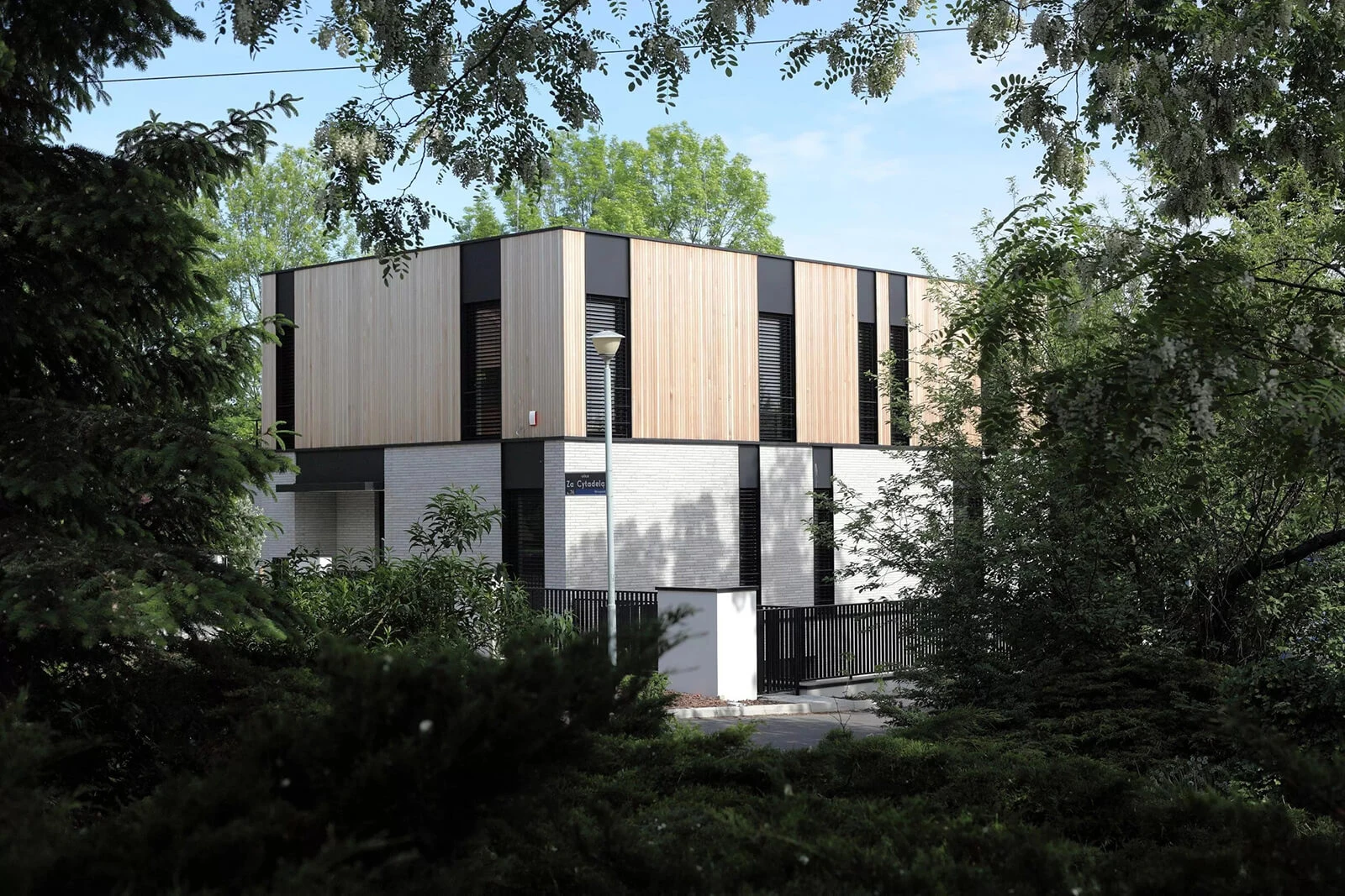 dzc-0629-dom-jednorodzinny-w-poznaniu-02