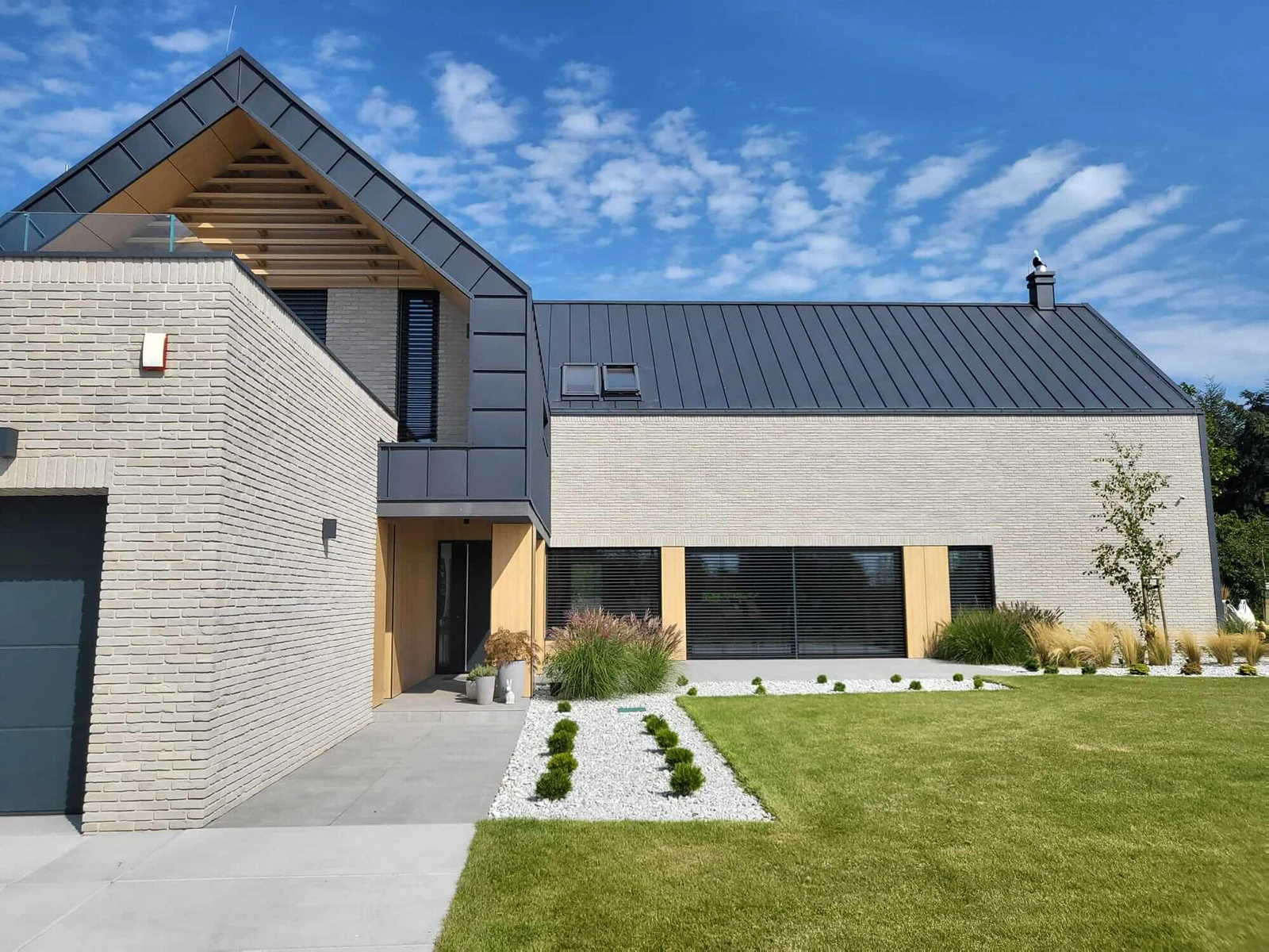 dzc-0604-budynek-mieszkalny-jednorodzinny-k-poznania-03