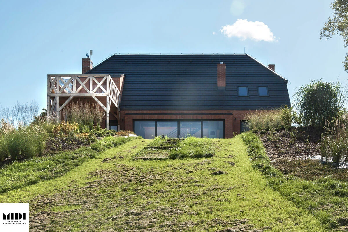 dzc-0177-ceglany-dom-13