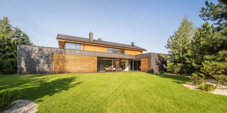 dzc-0424-dom-z-weranda-i-przydomowa-strefa-spa-27