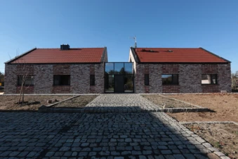 DzC0073-Dom-stodoła-1