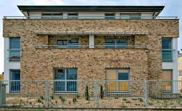 elewacje-cegla-zdobione