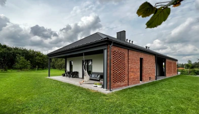 dzc-0179-dom-ceglany-